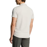 Lyle＆Scott对比鲜明的行李高尔夫球球衫 - 卵石/轮廓粉红色