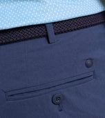 Peter Millar Surge 高性能高尔夫短裤 - 海军蓝